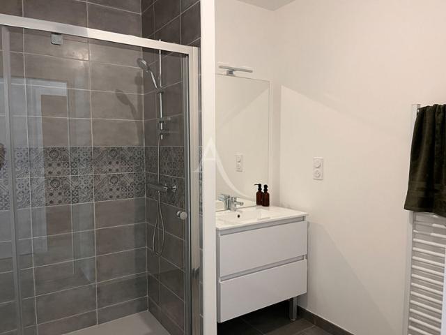 Appartement LES ACHARDS 3 pièce s 66.40 m2
