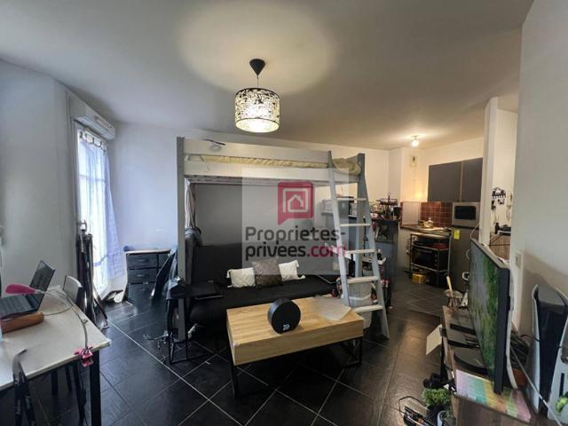 Appartement Les Essarts Le Roi 1 pièce s 28.2 m2