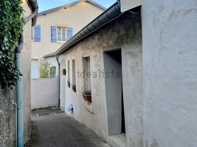 Appartement, Lessy