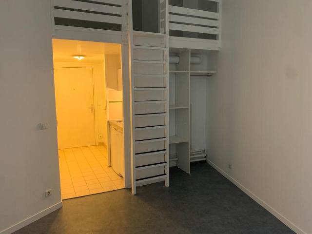 Appartement Levallois 1 pièce s 26.85m²