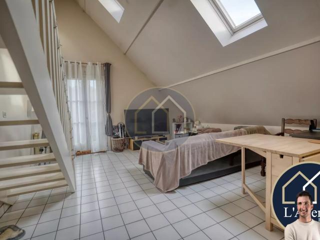 APPARTEMENT TYPE F2 TRÈS BIEN SITUÉ AU CŒUR D'EPERNON – JOLIE RE