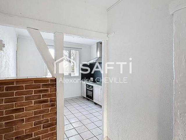 Investissement: T4 en bon état loué 780¤/mois