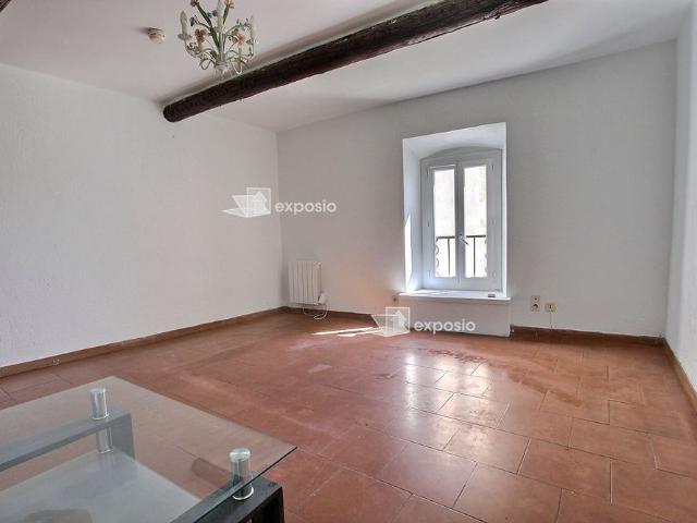 Appartement lumineux 66 m² – Cadenet centre