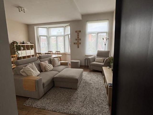 Appartement lumineux 2 ch Av. de l'indépendance belge