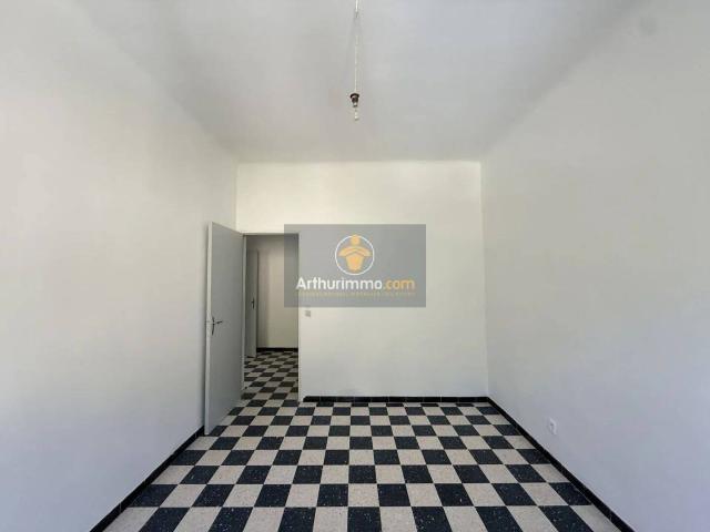 Appartement lumineux 2 chambres à louer à Apt