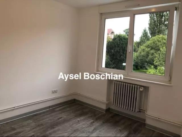 APPARTEMENT LUMINEUX 2 CHAMBRES PROCHE GARES ET FRONTIERES