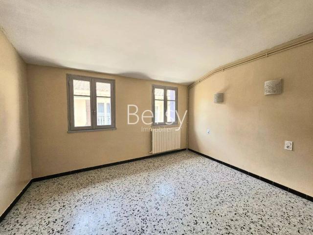 APPARTEMENT LUMINEUX 2 PIECES DERNIER ETAGE