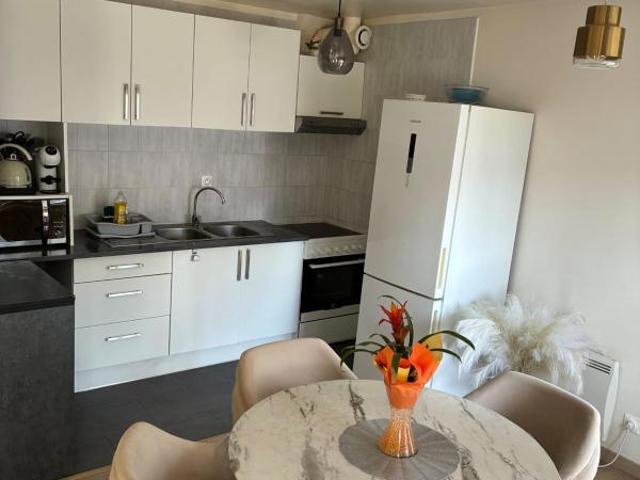 Appartement lumineux 3 pièces 61,54 m² Quartier prisé Les Merisiers Villepinte