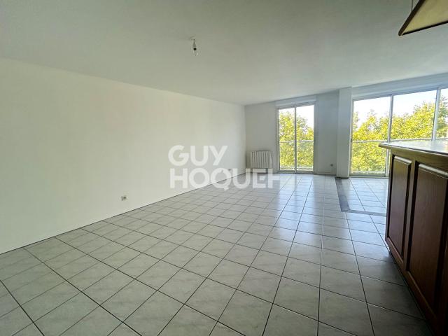 Appartement lumineux T4, quai d'Alsace, + GARAGE Narbonne 85m² Narbonne
