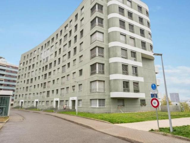 Appartement lumineux, traversant