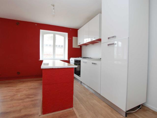 APPARTEMENT LUMINEUX TRES BIEN SITUÉ