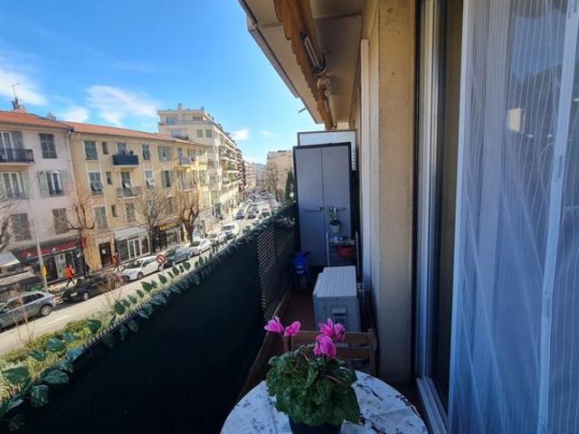 Appartement lumineux à Cessole, Nice, avec prestations modernes