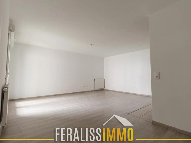Appartement lumineux à deux pas de la gare !