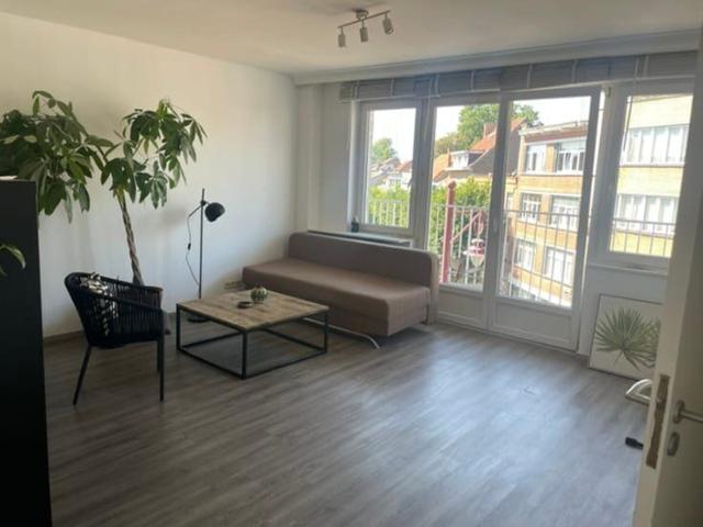 Appartement lumineux à Forest, Avenue Mozart