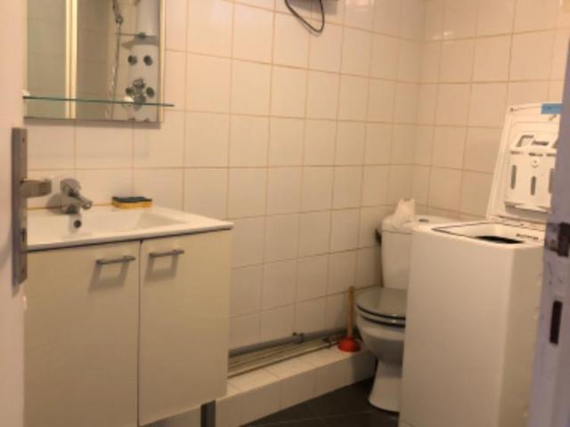 Appartement lumineux à louer à Athis Mons, 1 pièce, 31m², charges mensuelles de 85€