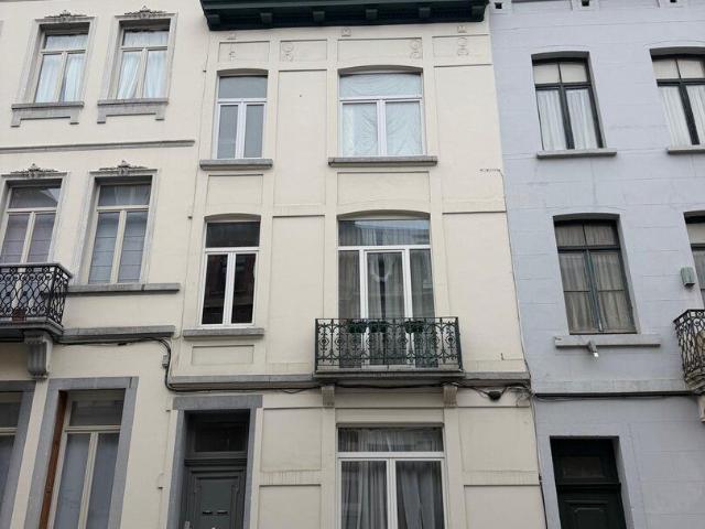 Appartement lumineux à Saint Gilles