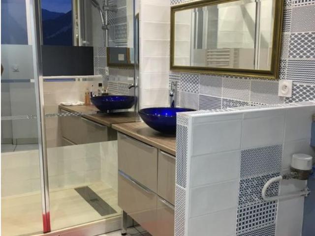 Appartement lumineux avec balcon à louer à Grenoble