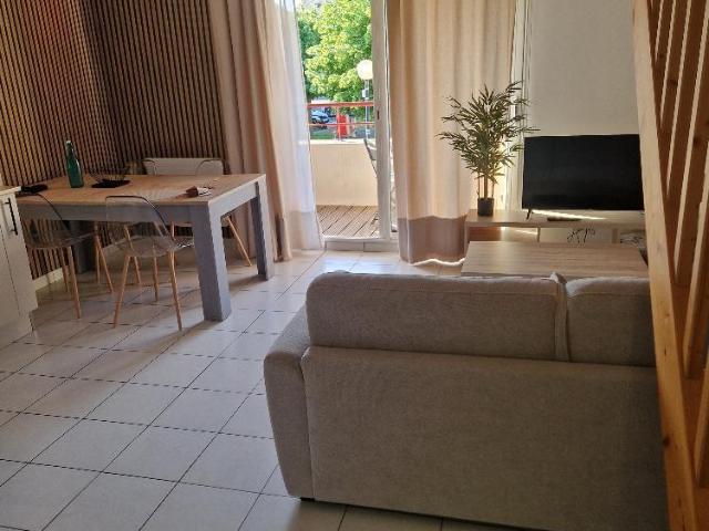 Appartement lumineux avec balcon à louer à Vallons de l'Erdre