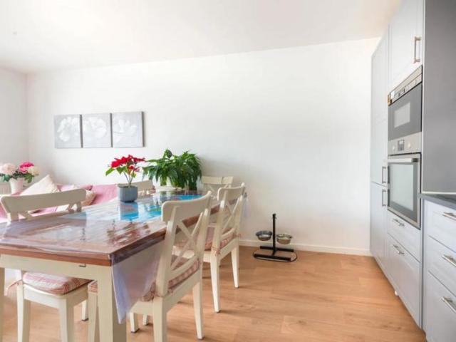 Appartement lumineux avec balcon à Trappes