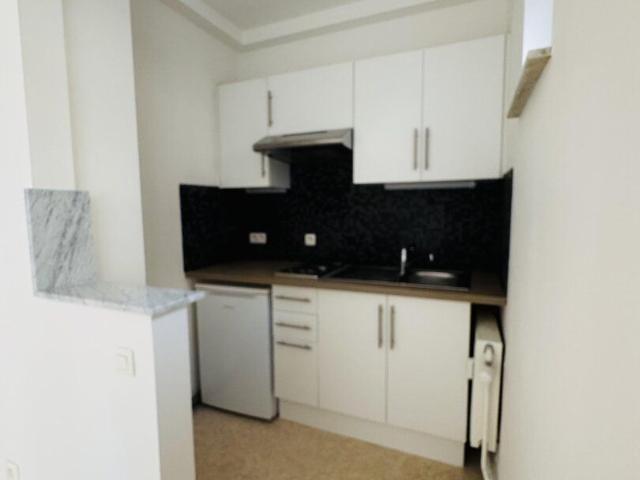Appartement lumineux avec cuisine équipée