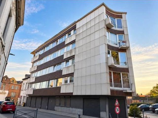 Appartement lumineux avec cuisine équipée