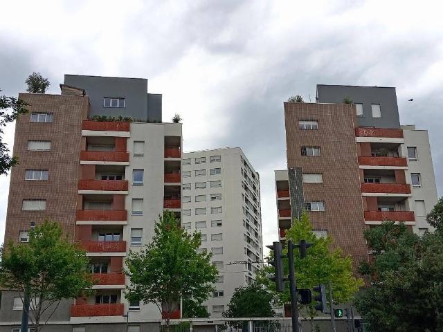 Appartement lumineux avec garage à louer à Lyon 7ème/COLO
