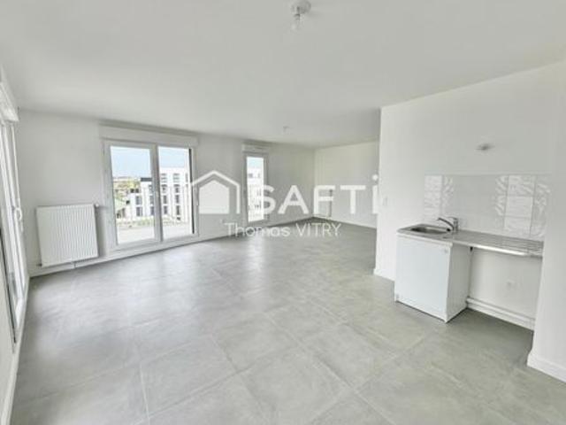 Appartement lumineux avec grande terrasse à Bondy