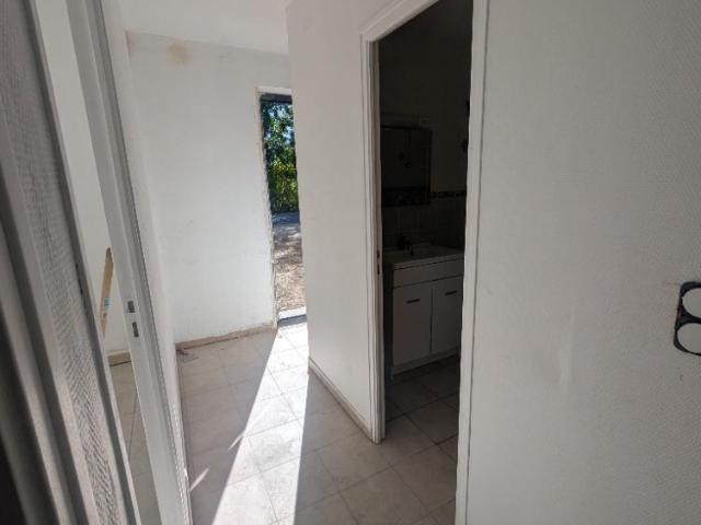 Appartement lumineux avec jardinet à Romilly sur Seine