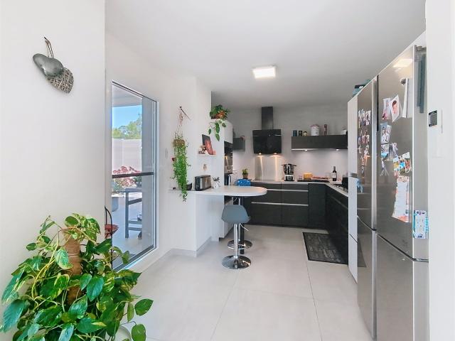 Appartement lumineux avec terrasse sur le toit et vue 97m² Saint Raphaël