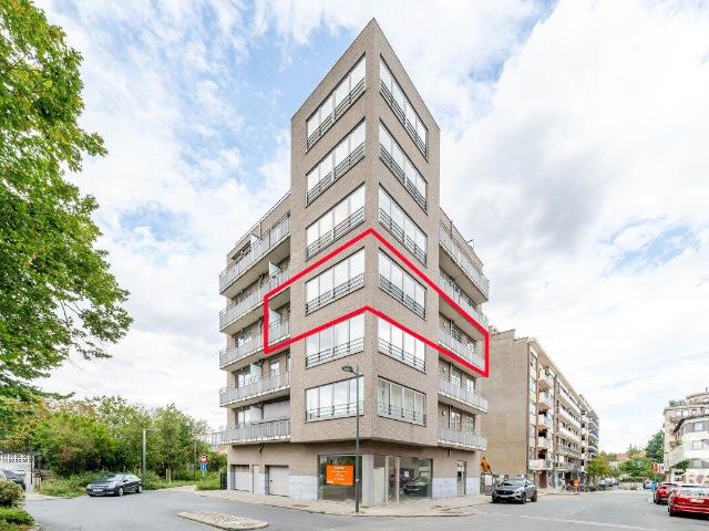 Appartement lumineux avec 3 chambres, parking et cave