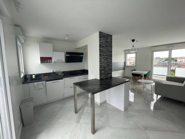 Appartement lumineux centre ville de Bondy Gare