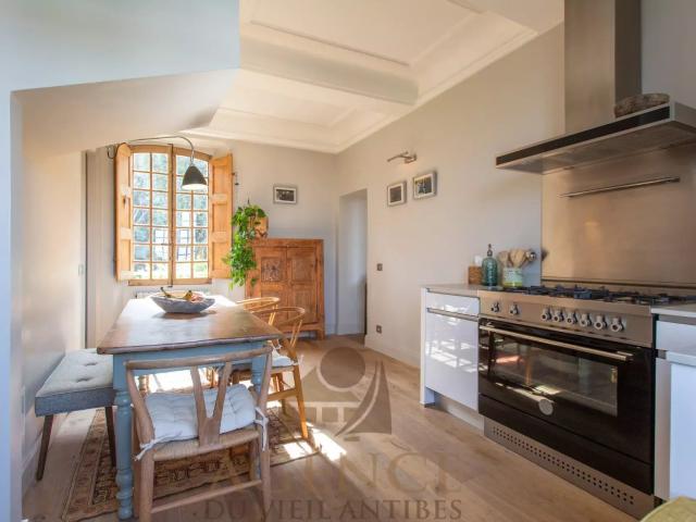 Appartement lumineux de 4 pièces au Cap d’Antibes 89m² Antibes