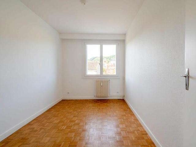 Appartement lumineux de 4 pièces centre Tarare