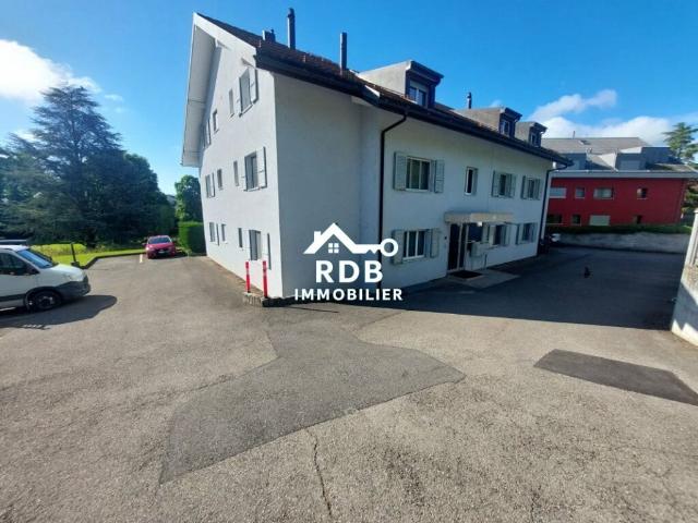Appartement lumineux de 4,5 pièces au rez de chaussée, entre Genève et Lausanne