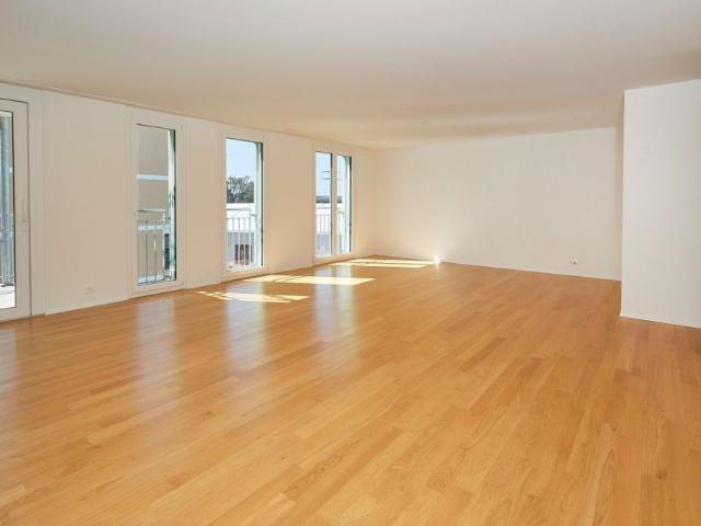 Appartement lumineux de 4,5 pièces avec balcon