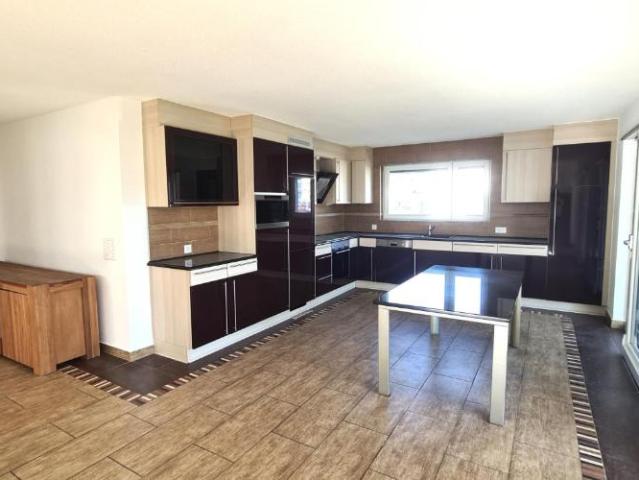 Appartement lumineux de 4,5 pièces avec terrasse à Delémont