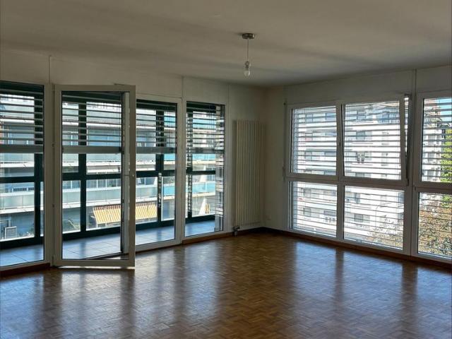 Appartement lumineux de 5 pièces situé Rue Daubin 22, 1203 Genève