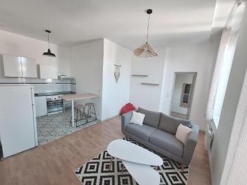 Appartement lumineux de 2 pièces à Libourne, avec charges mensuelles