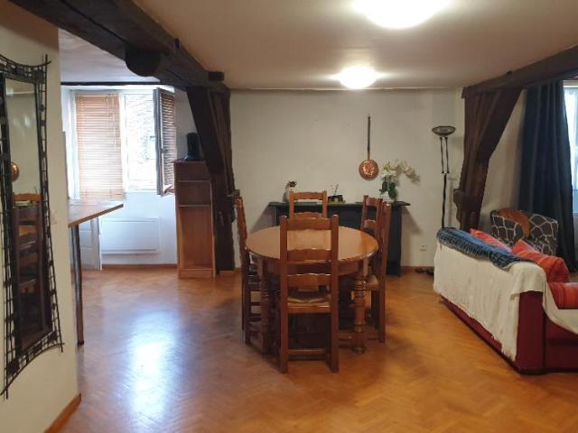 Appartement lumineux de 2 pièces à louer à Gien