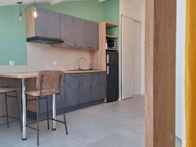 Appartement lumineux de 2 pièces à louer à Oyonnax
