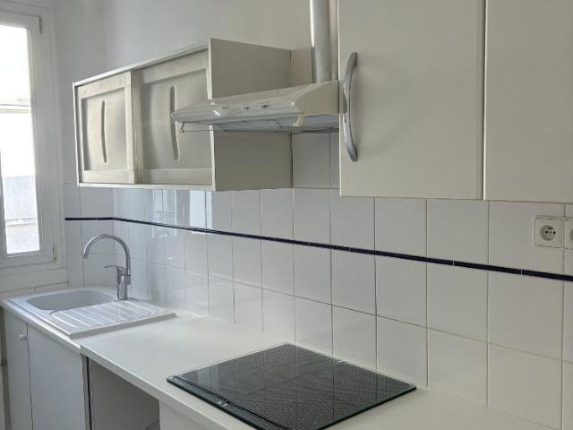 Appartement lumineux de 2 pièces à louer à Paris 14ème, avec ascenseur