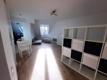 Appartement lumineux de 36m² à louer à Tarbes, avec 1 chambre et situé au 4ème étage