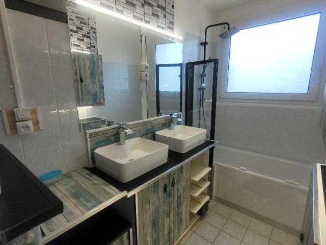 Appartement lumineux de 3 pièces à Chalindrey avec charges mensuelles
