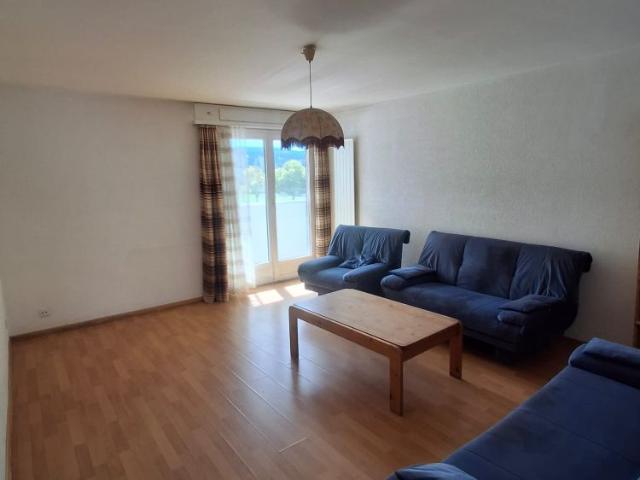 Appartement lumineux de 3.5 pièces avec balcon à La Chaux de Fonds