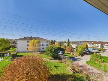 RÉSERVÉ Appartement lumineux de 3,5 pièces avec piscine chauffée