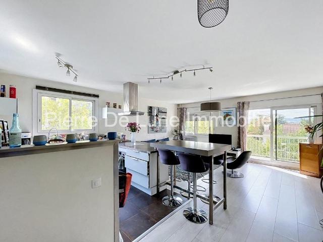 Appartement lumineux de type 4, 102 m2 avec balcon à Lyon 5 102m² Lyon 5ème