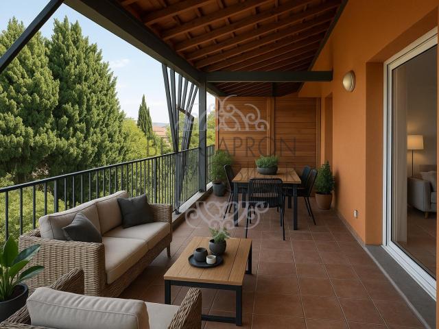 APPARTEMENT LUMINEUX EN DERNIER ÉTAGE AVEC ASCENSEUR ET TERRASSE !