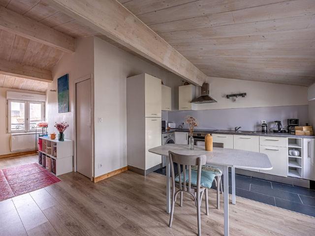 Appartement lumineux et calme au dernier étage en plein coeur de La Rochelle