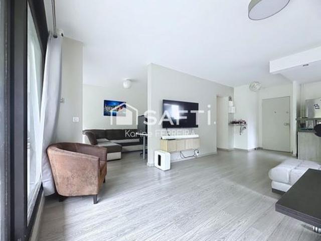 Appartement lumineux Résidence calme avec parking, gardien et ascenseur