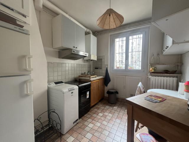 Appartement Lumineux rue Cavé